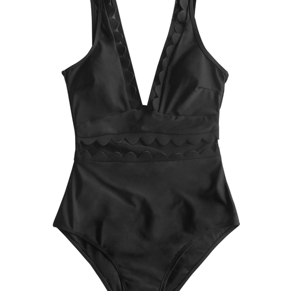 *3 for $25* Cupshe one piece swimsuit black - Picture 4 of 5